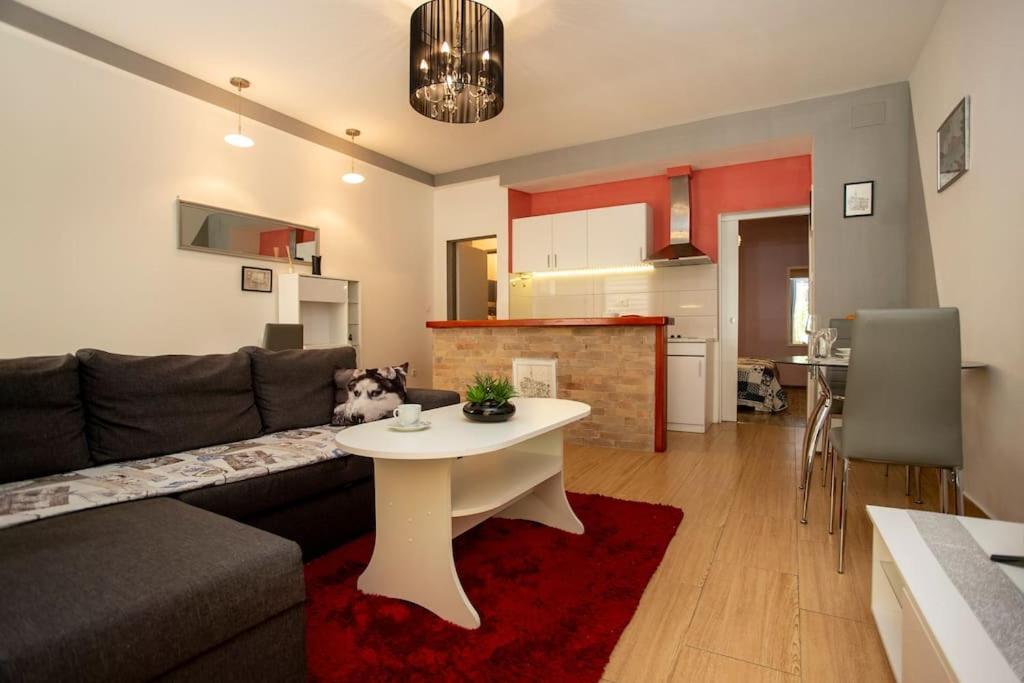 Apartament Apartman Den,Rovinj Oaza U Centru Grada I Besplatnim Parkingom Zewnętrze zdjęcie