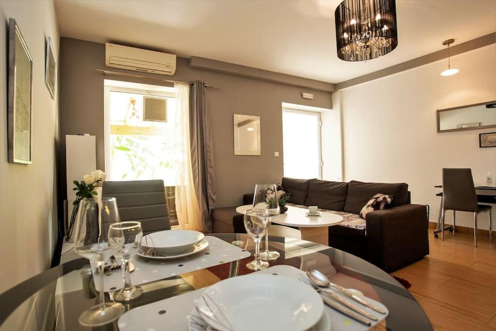 Apartament Apartman Den,Rovinj Oaza U Centru Grada I Besplatnim Parkingom Zewnętrze zdjęcie
